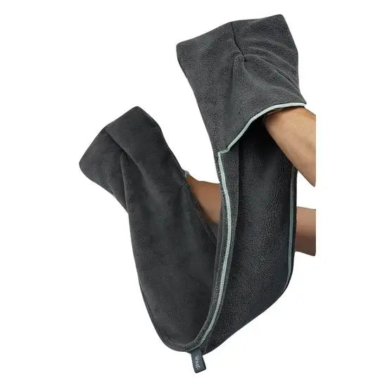 The Henry Wag® Microfibre Glove Towel